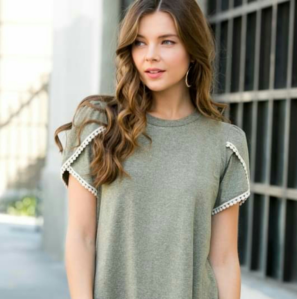 Lace Trim Tulip Sleeve Top